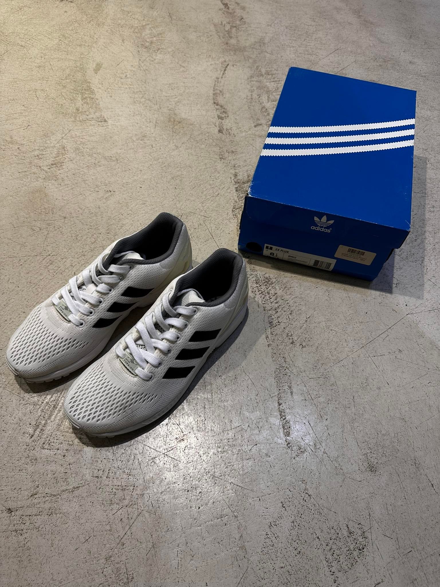 Adidas adidas ZX Flux White Black B34513 US 8.5 E 42 Size US 8.5 / EU 41-42 - 1 Thumbnail