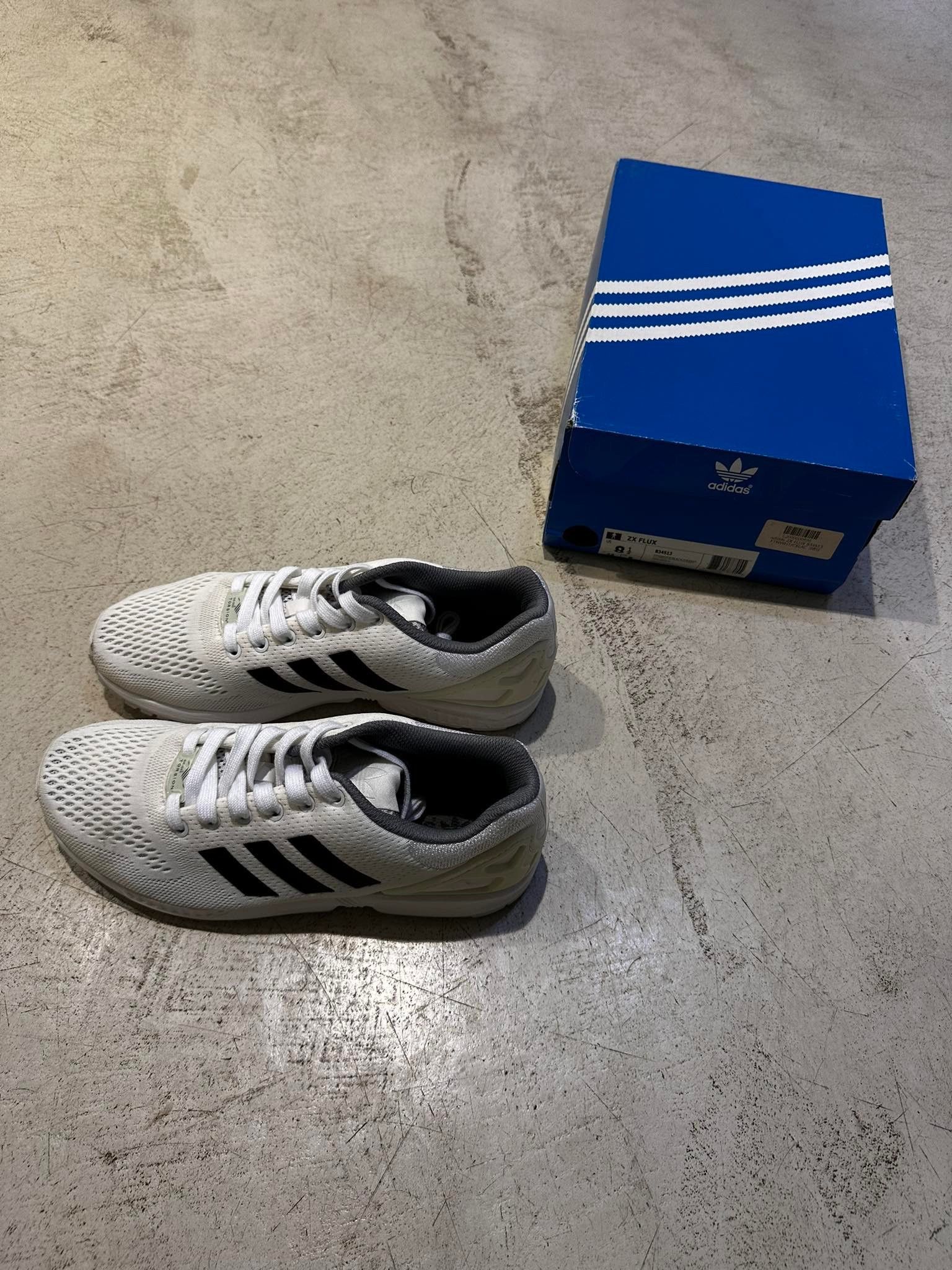 Adidas adidas ZX Flux White Black B34513 US 8.5 E 42 Size US 8.5 / EU 41-42 - 2 Thumbnail