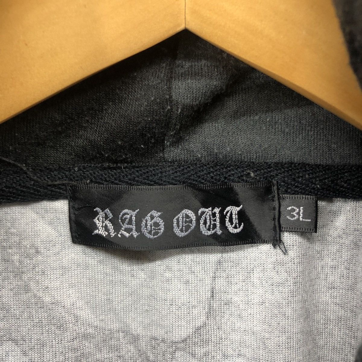 Japanese Brand RAG OUT Zipper Hoodie Rare Design #0985-33 Size US L / EU 52-54 / 3 - 6 Thumbnail