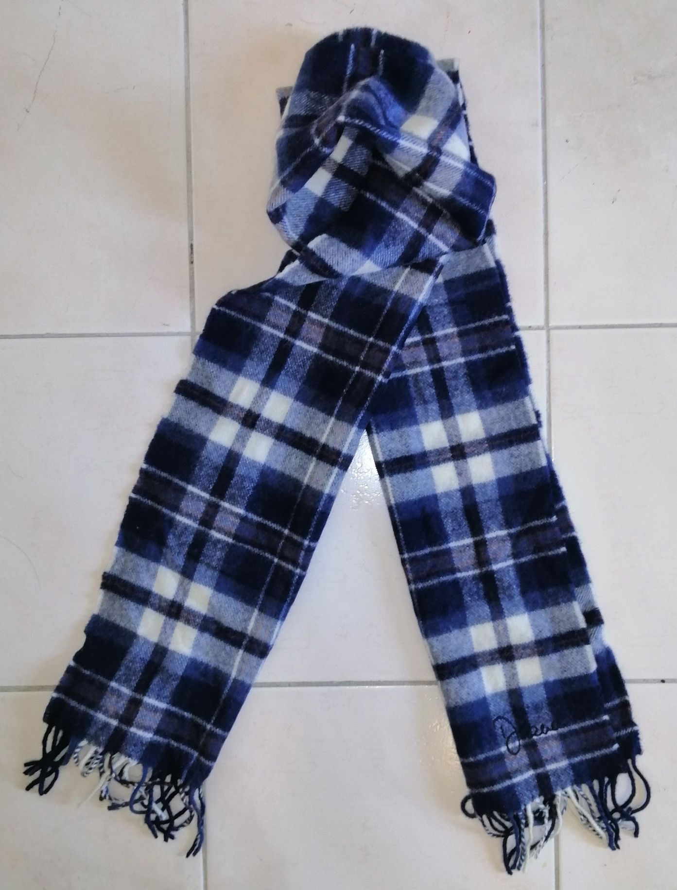 RARE Nova Checked The Diana Princess of Wales Tartan Muffler