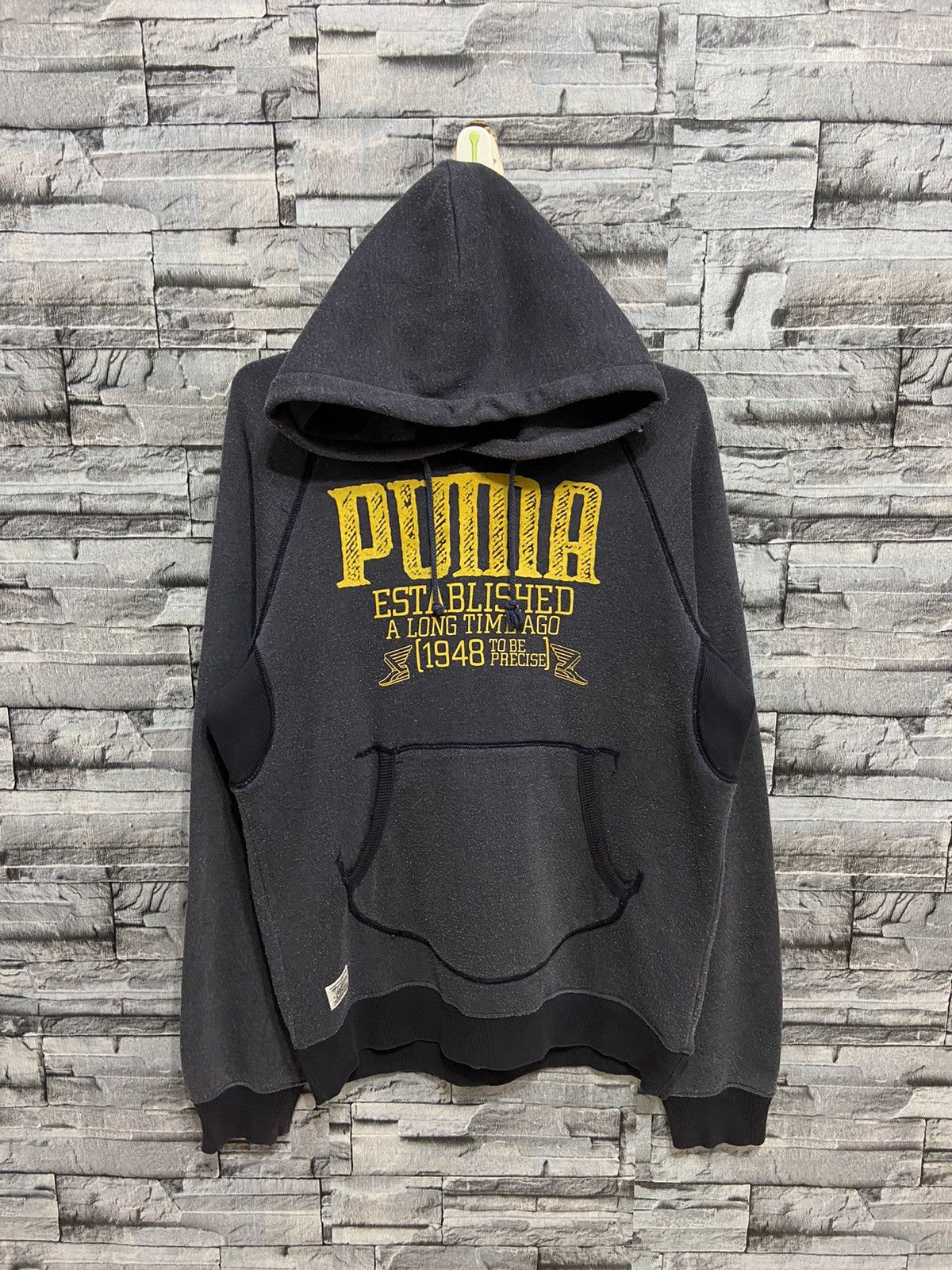 Puma Vintage Puma hoodie big design spell out Size US L / EU 52-54 / 3 - 1 Thumbnail