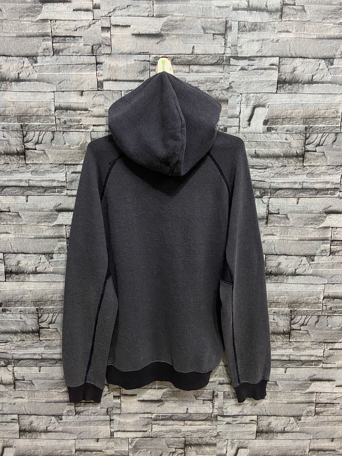 Puma Vintage Puma hoodie big design spell out Size US L / EU 52-54 / 3 - 6 Thumbnail