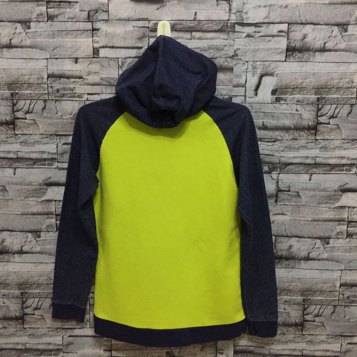 Puma Vintage Puma hoodie big logo size 160 fit S Size US S / EU 44-46 / 1 - 7 Thumbnail