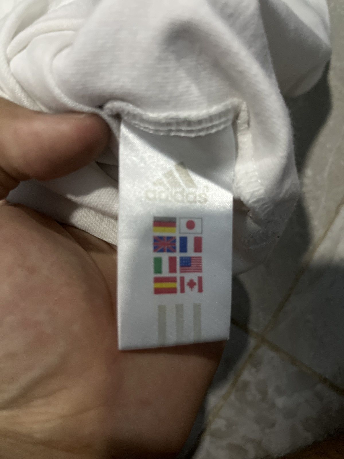 Adidas Vintage Adidas David Beckham 23 White T-shirt Size US L / EU 52-54 / 3 - 9 Thumbnail
