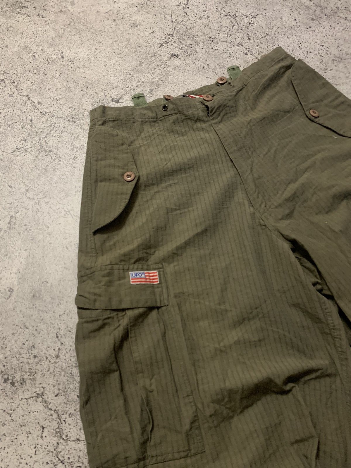 Japanese Brand Ufo cargo parachute bondage gorpcore loose fit pants Size US 32 / EU 48 - 6 Thumbnail