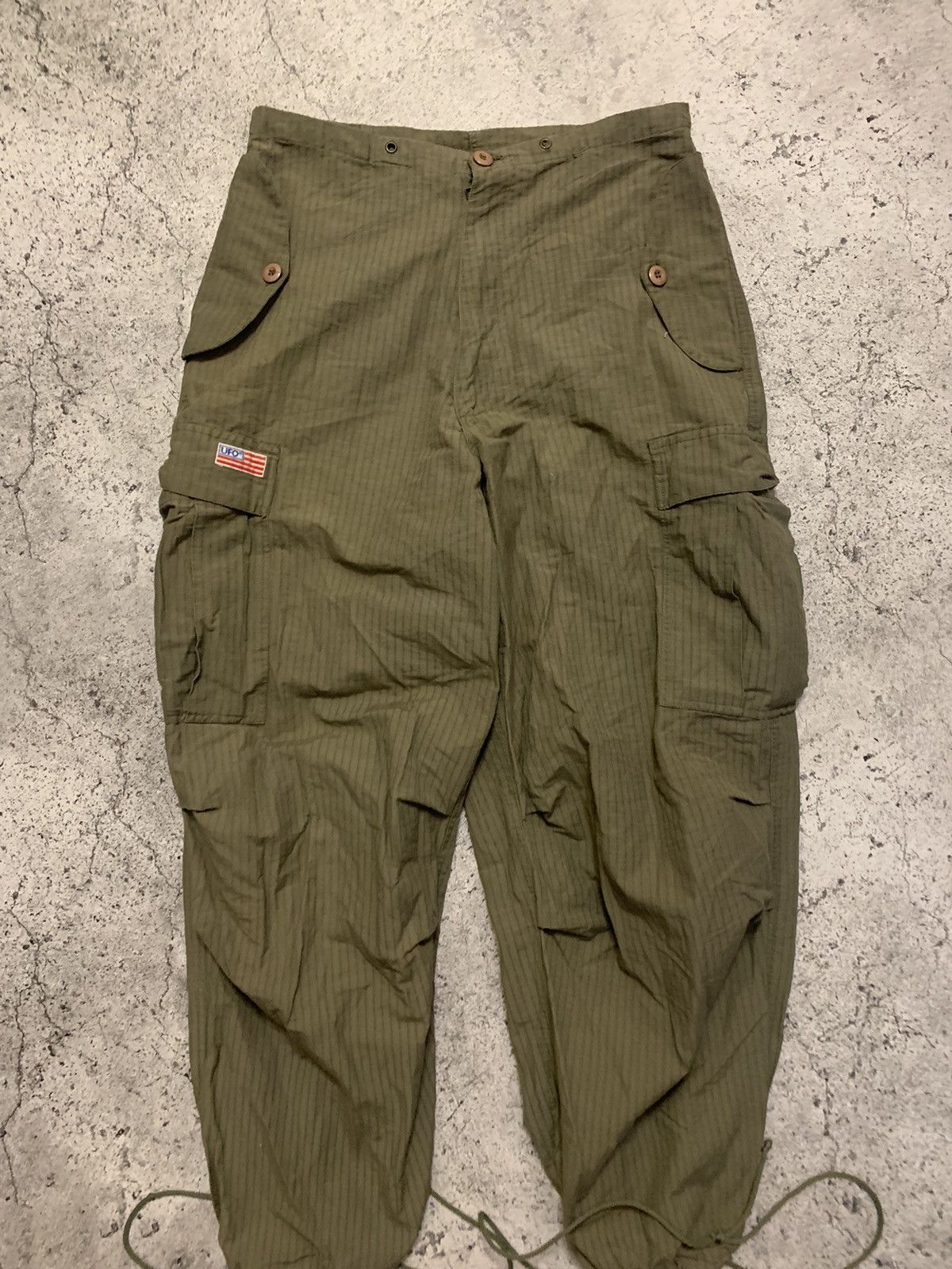 Japanese Brand Ufo cargo parachute bondage gorpcore loose fit pants Size US 32 / EU 48 - 2 Thumbnail