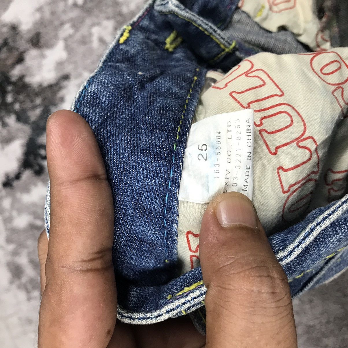 Japanese Brand × Vintage Vintage Japanese Co & Lu Loose Light Wash Denim Jeans Size 28" / US 6 / IT 42 - 15 Thumbnail
