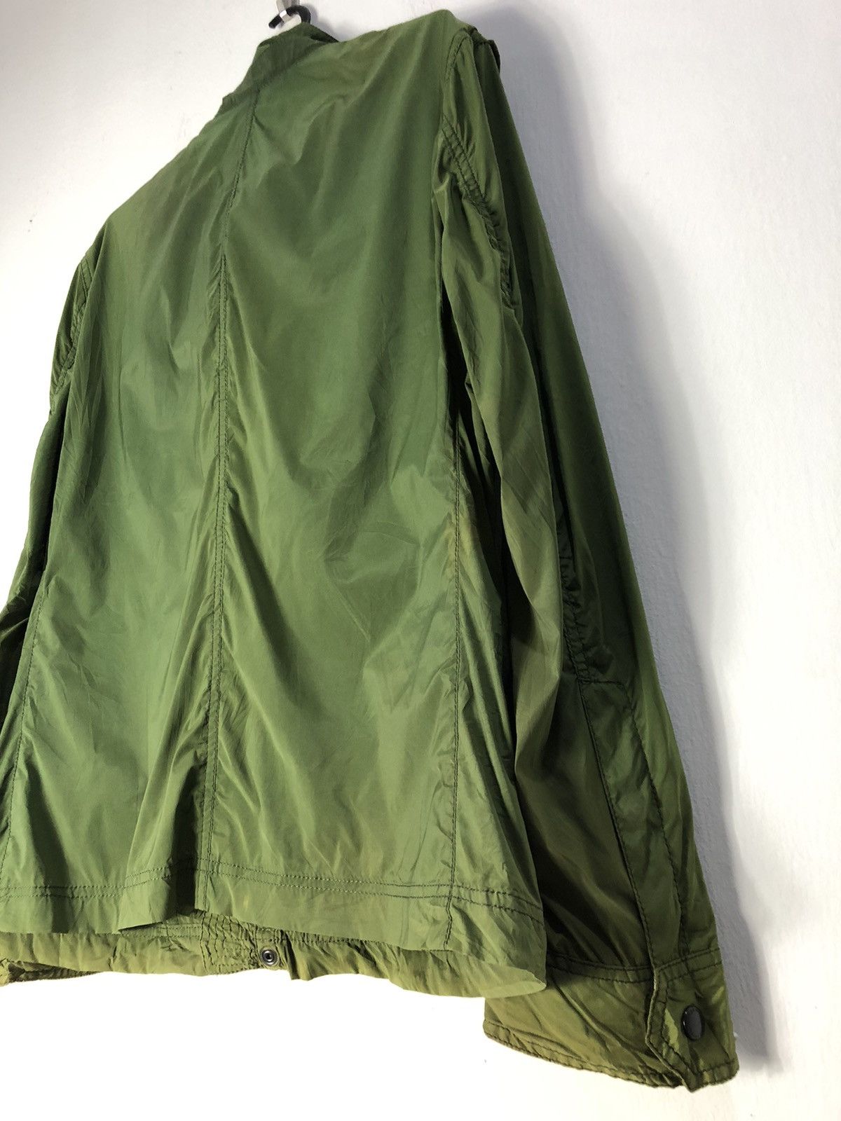 Burberry Burberry black label nylon zipped up jacket. Size US L / EU 52-54 / 3 - 7 Thumbnail