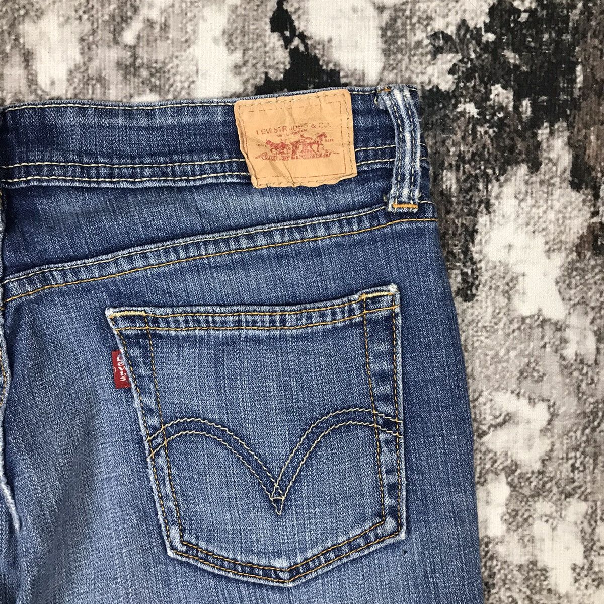 Levi's × Vintage Vintage Levis 518 Flare Light Wash Distressed Denim Jeans Size 30" / US 8 / IT 44 - 4 Thumbnail