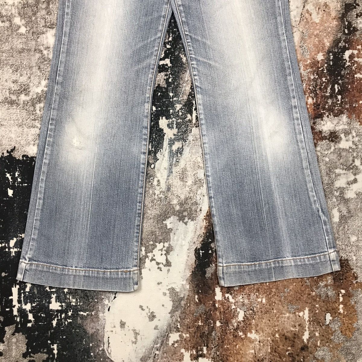 Japanese Brand × Michiko Koshino London × Vintage Vintage Michiko London Jeans Flare Light Wash Jeans Size 27" / US 4 / IT 40 - 5 Thumbnail
