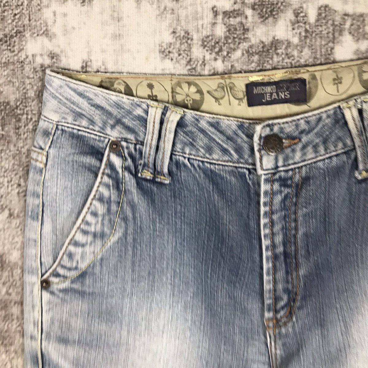 Japanese Brand × Michiko Koshino London × Vintage Vintage Michiko London Jeans Flare Light Wash Jeans Size 27" / US 4 / IT 40 - 4 Thumbnail