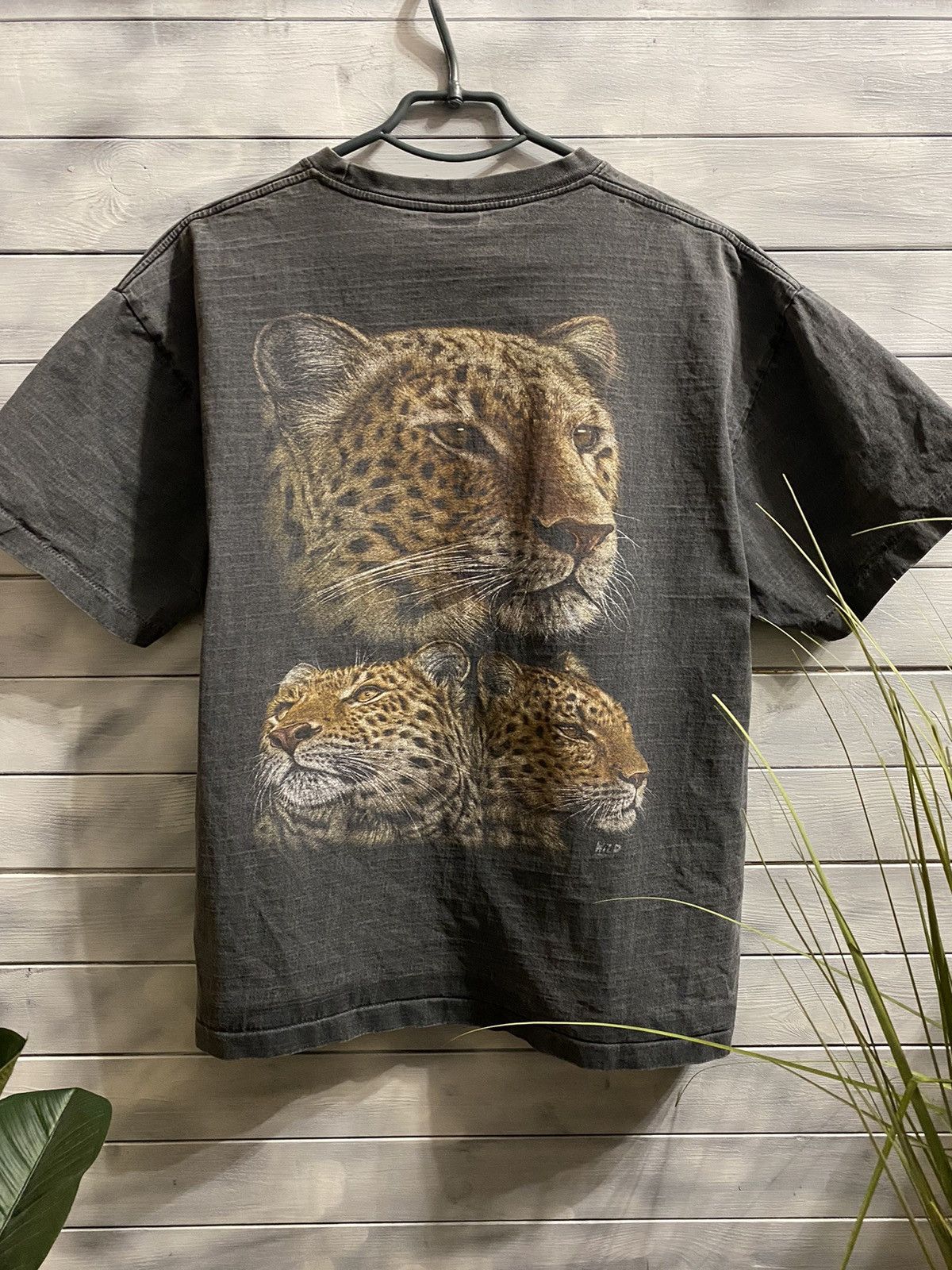 Other Rare Vintage T-Shirt Leopards Animals Wild 80’-90’. Size US XL / EU 56 / 4 - 2 Thumbnail