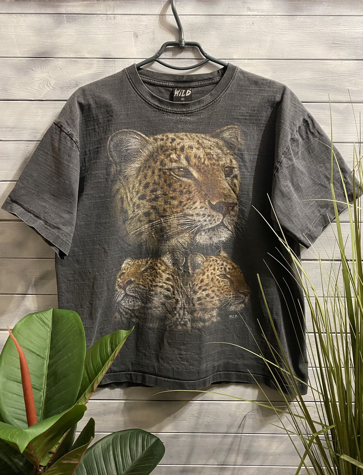 Other Rare Vintage T-Shirt Leopards Animals Wild 80’-90’. Size US XL / EU 56 / 4 - 1 Thumbnail