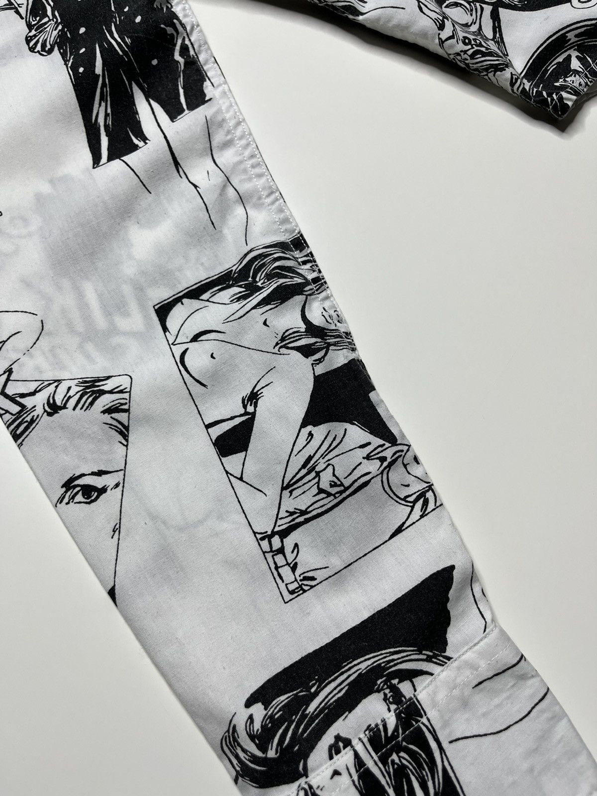 Moschino Vintage Moschino Jeans Comics All Over Print Shirt Size S / US 4 / IT 40 - 9 Thumbnail