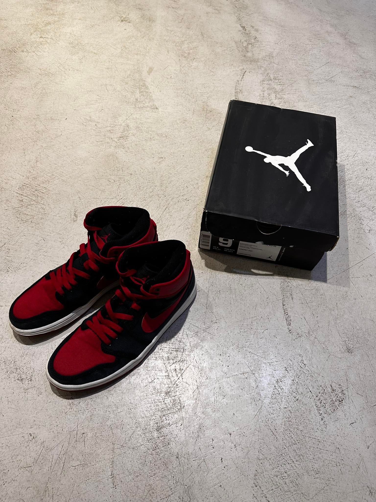 Jordan Brand Air Jordan 1 Retro KO Hi BRED 402297-001 US 9 EU 42.5 Size US 9 / EU 42 - 1 Thumbnail