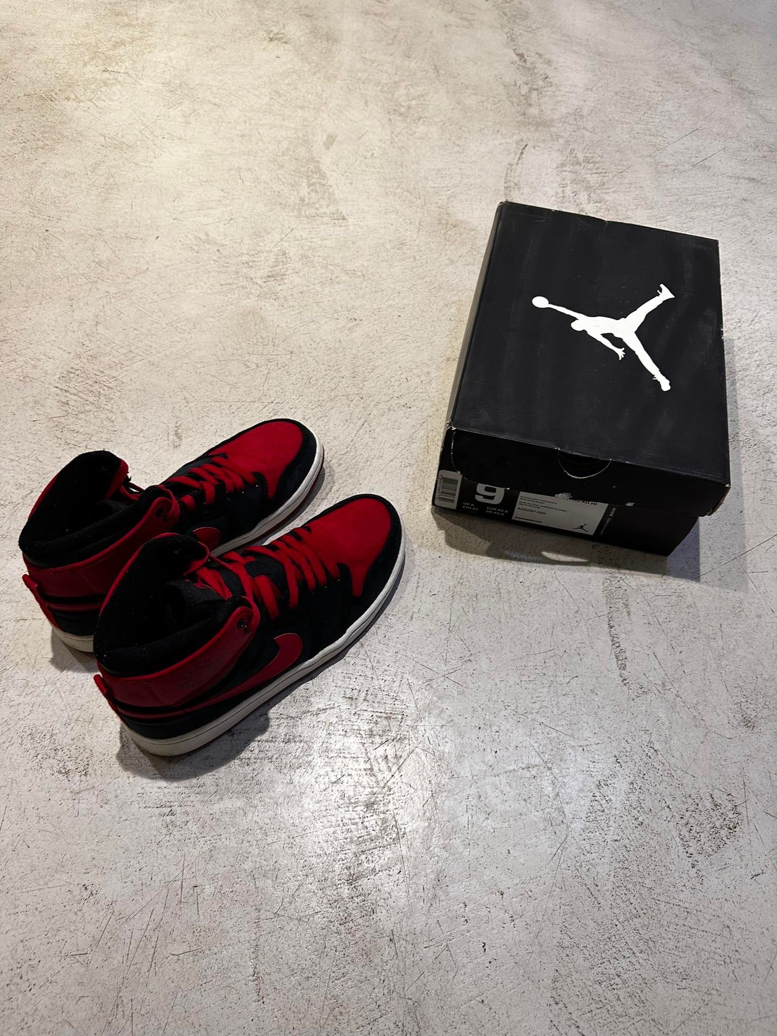 Jordan Brand Air Jordan 1 Retro KO Hi BRED 402297-001 US 9 EU 42.5 Size US 9 / EU 42 - 4 Thumbnail