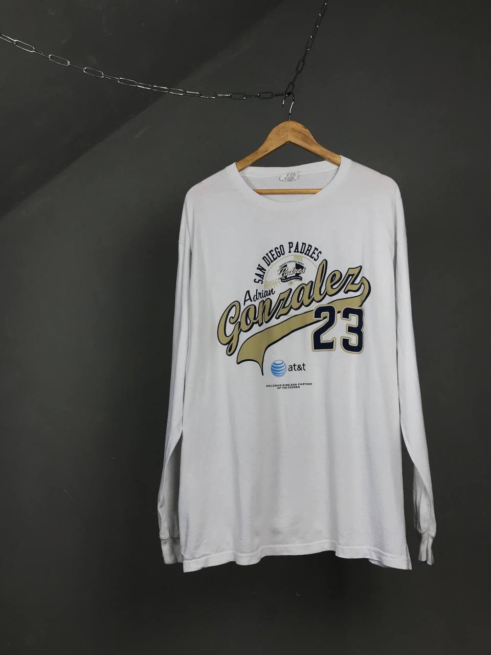 MLB San Diego Padres Adrian Gonzalez MLB vintage longsleeve Size US XL / EU 56 / 4 - 1 Thumbnail