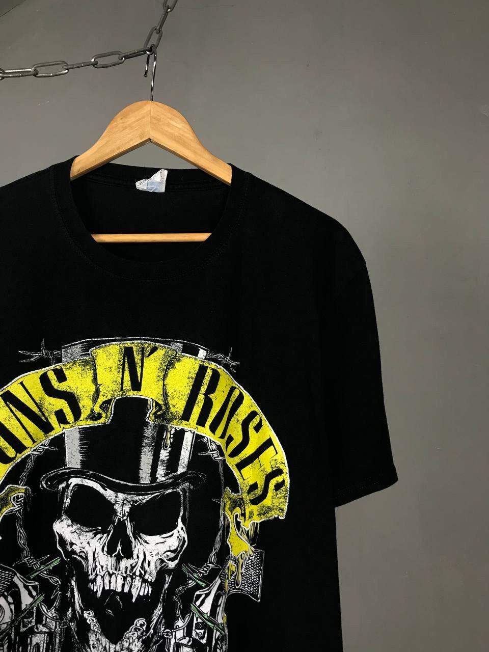 Band Tees × Guns N' Roses × Vintage Guns and Roses 2012 vintage overprinted rock band tee Size US XL / EU 56 / 4 - 4 Thumbnail
