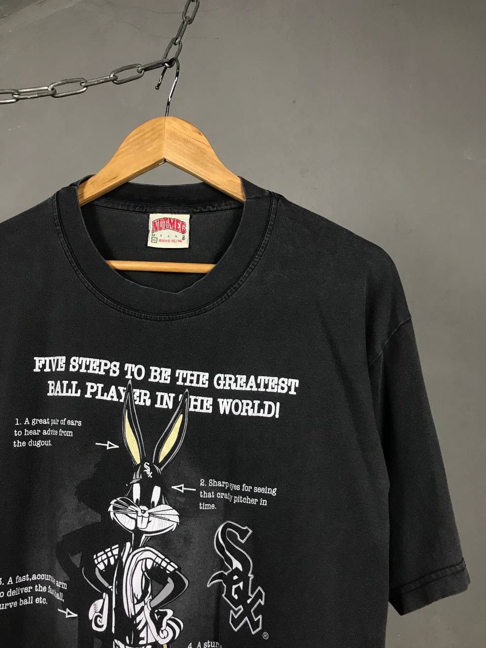 MLB Chicago White Sox 1997 Nutmeg Mills MLB Looney Tunes tee Size US S / EU 44-46 / 1 - 2 Thumbnail