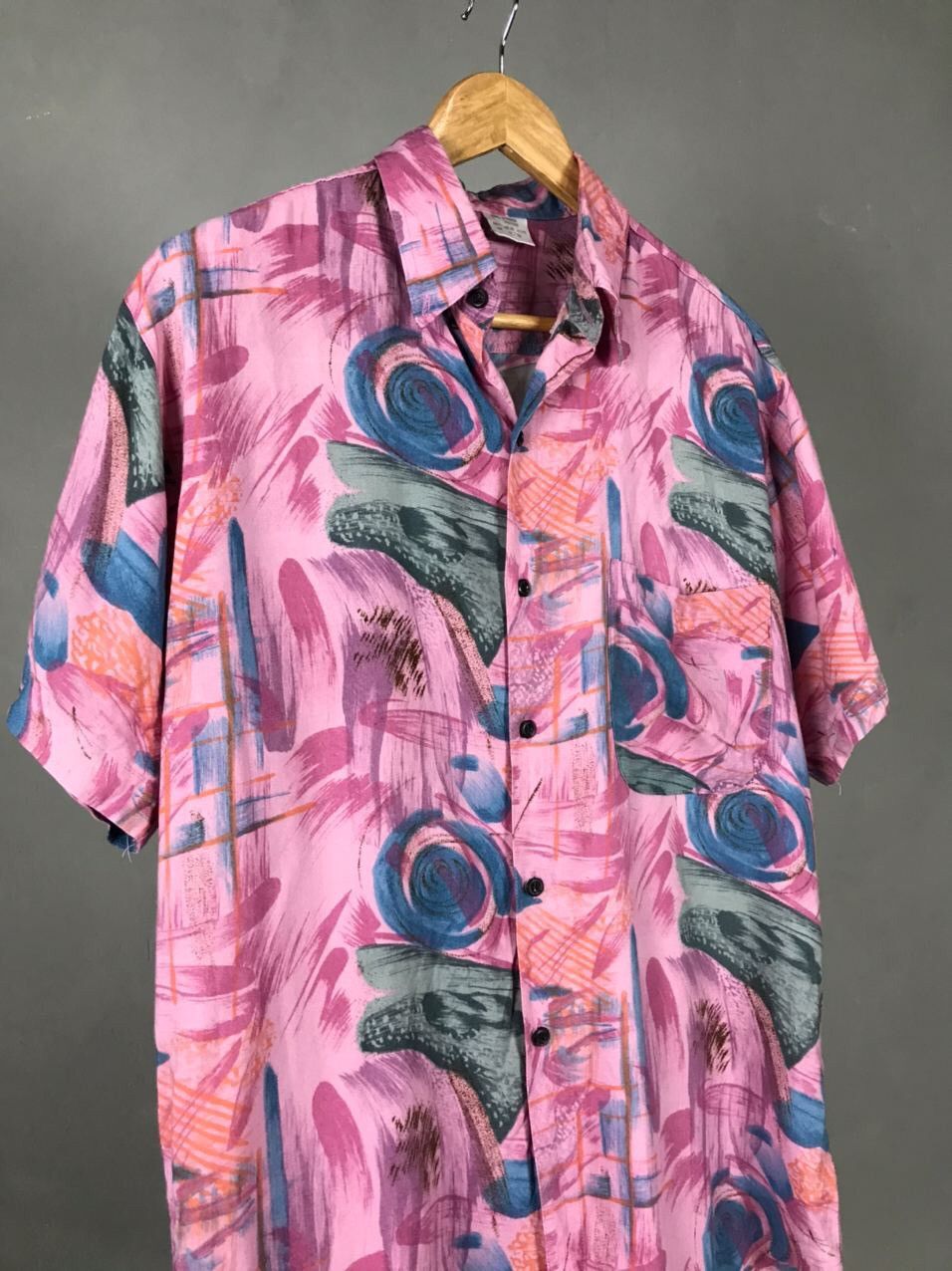 Vintage Vintage crazy Hawaiian viscose shirt Size US M / EU 48-50 / 2 - 4 Thumbnail