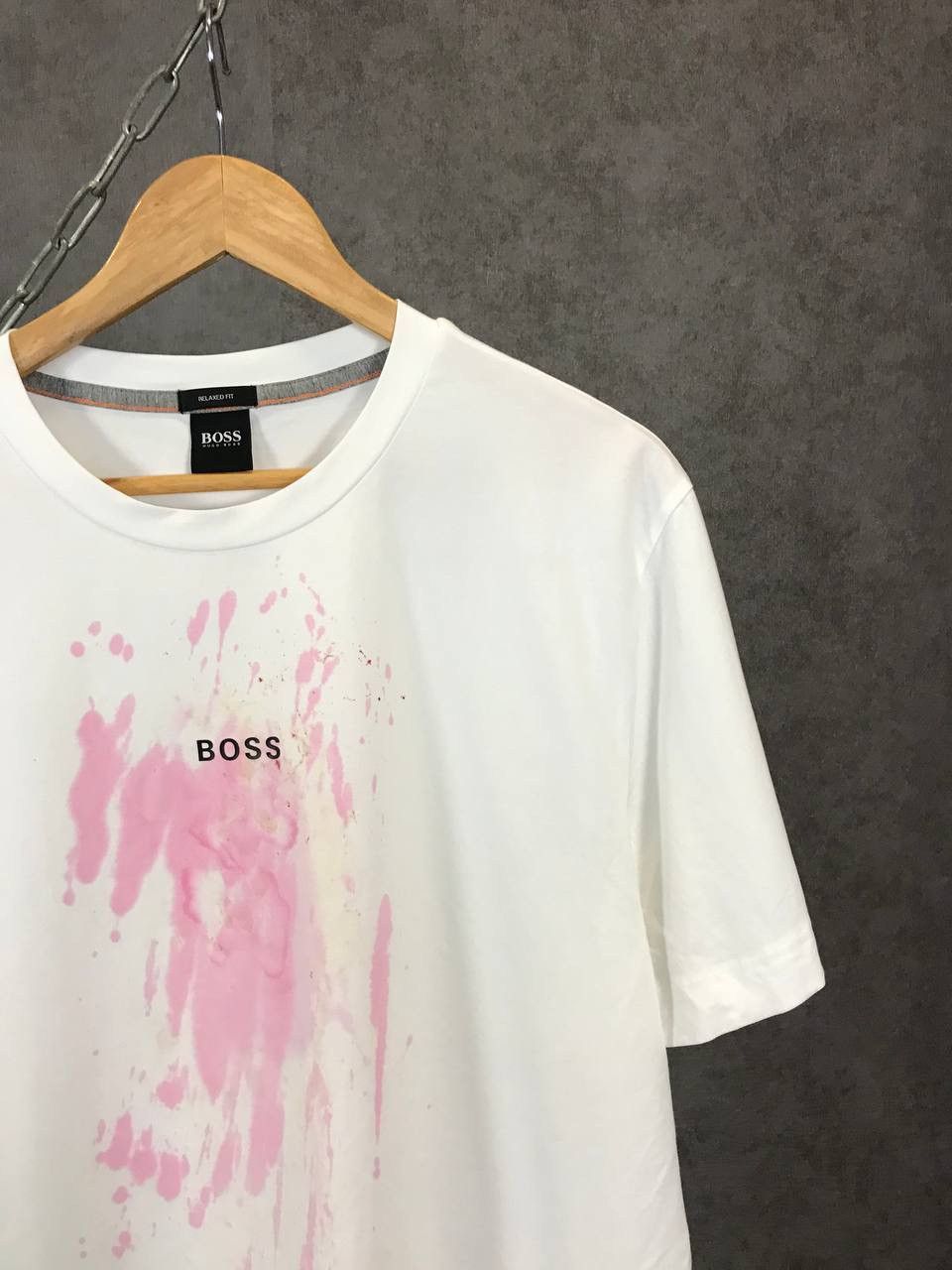 Hugo Boss Hugo Boss art center logo tee Size US L / EU 52-54 / 3 - 2 Thumbnail