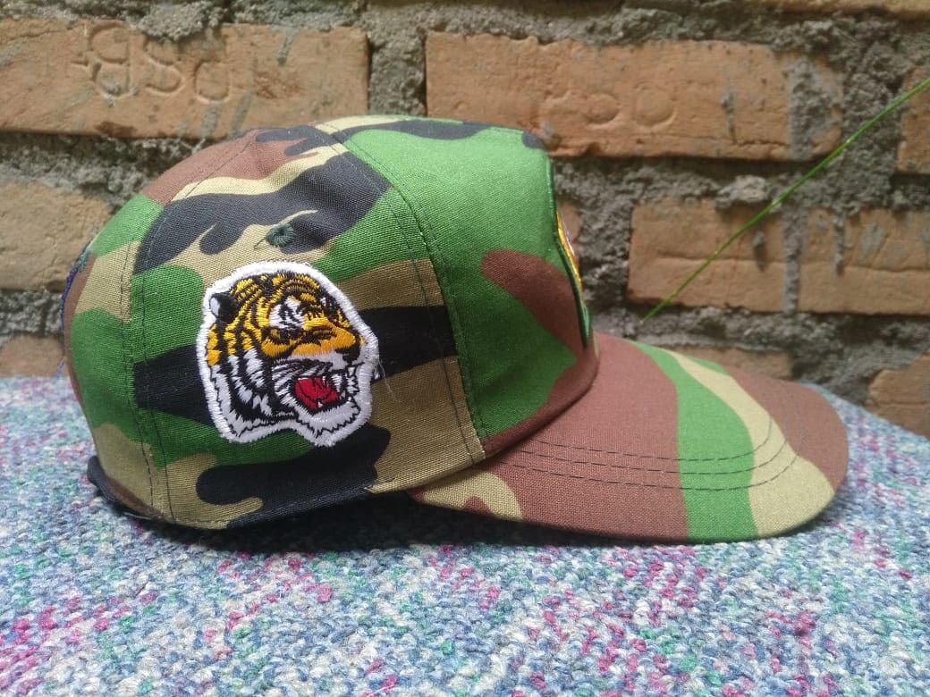 Vintage Vintage Camouflage Military Hats Caps Size ONE SIZE - 1 Thumbnail