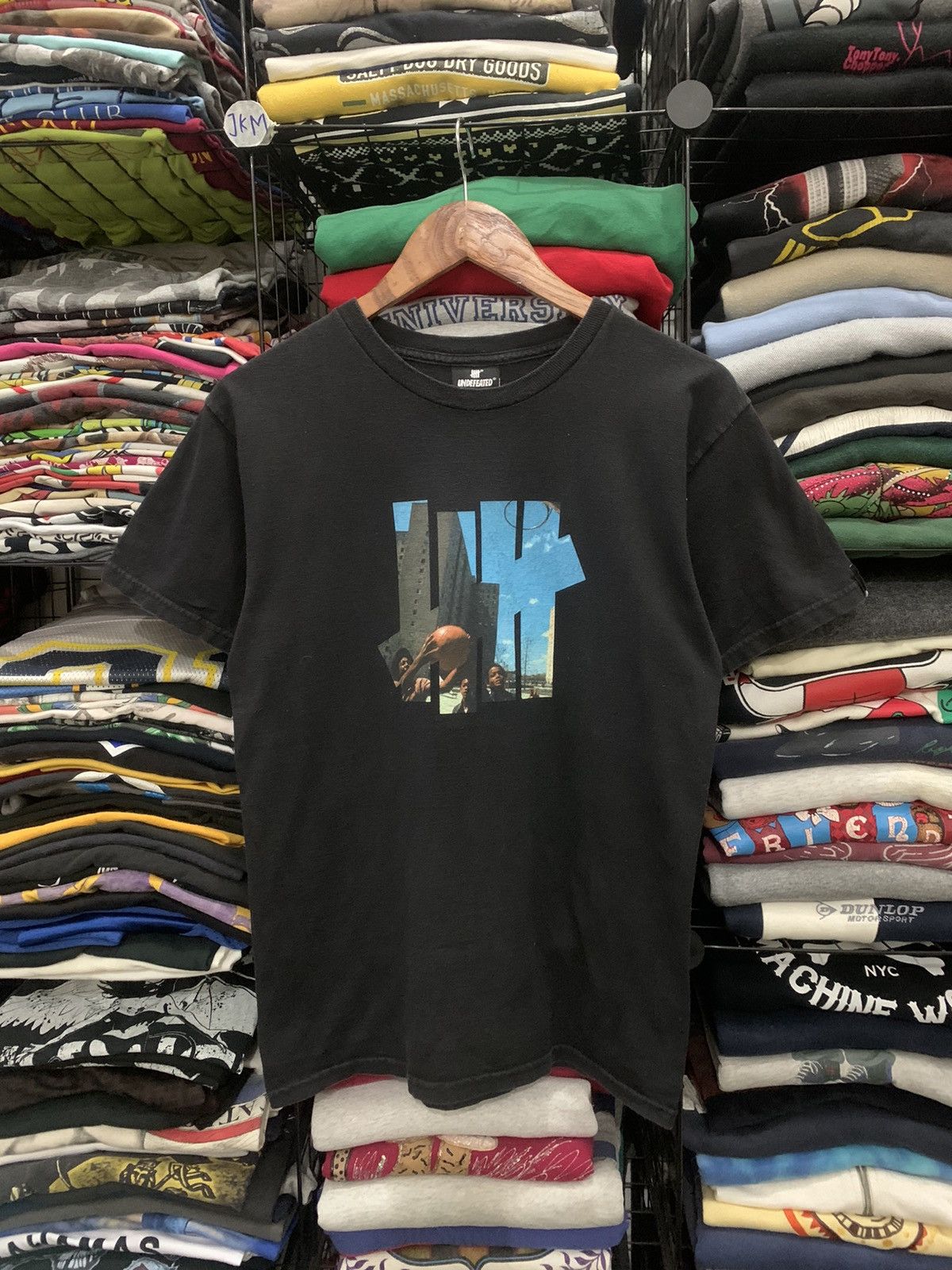Undefeated Undefeated big Logo black t-shirt Size US S / EU 44-46 / 1 - 1 Thumbnail