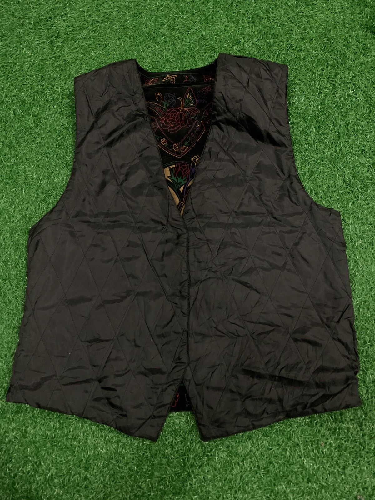 Japanese Brand BUTTERFLY DESIGN VEST NICE DESIGN Size US M / EU 48-50 / 2 - 8 Thumbnail