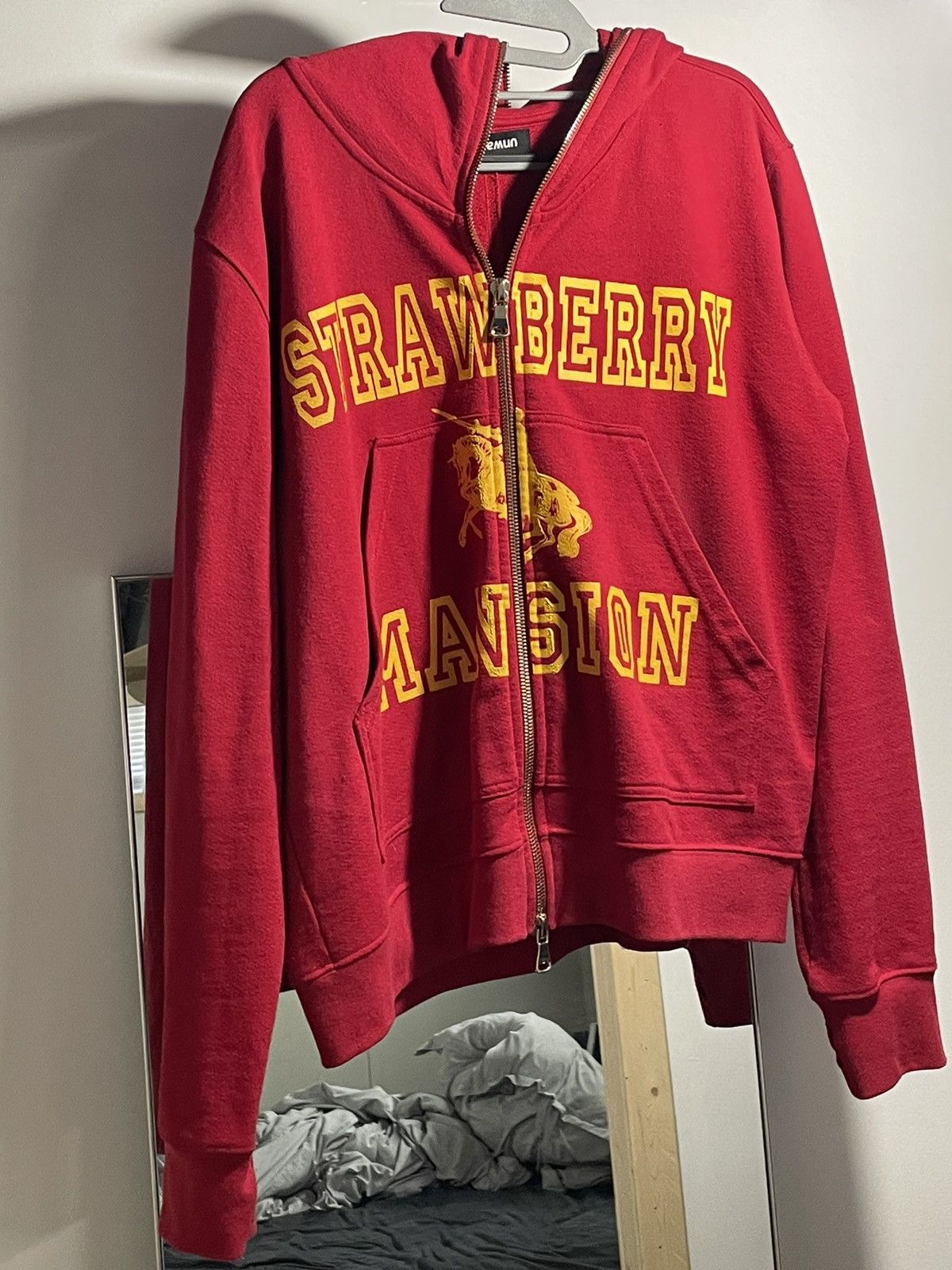Other Strawberry mansion unwanted studios full zip Size US L / EU 52-54 / 3 - 1 Thumbnail