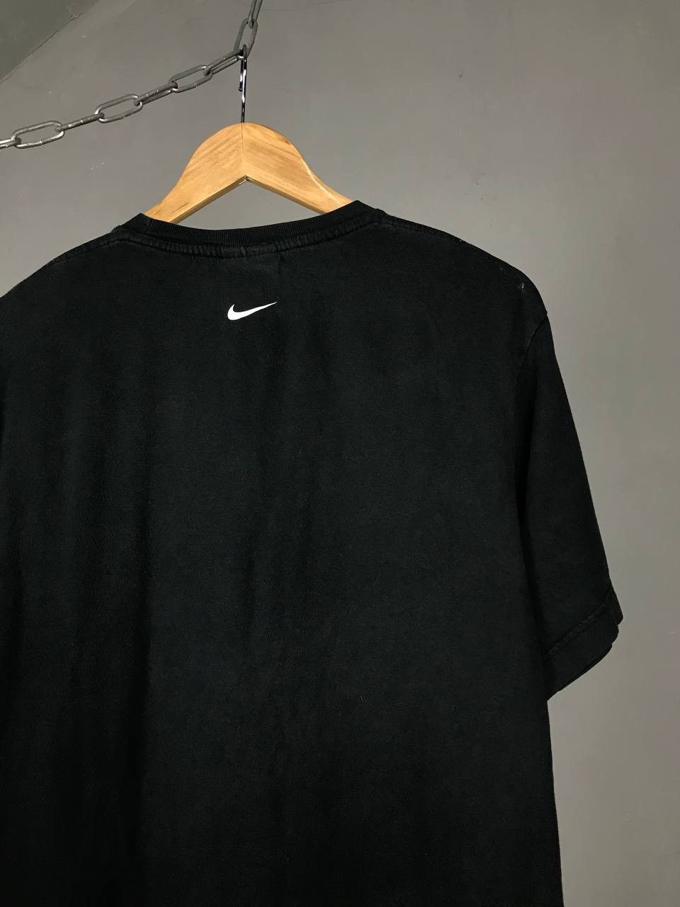 Nike × Vintage Nike swoosh streetwear vintage center logo tee Size US L / EU 52-54 / 3 - 5 Thumbnail