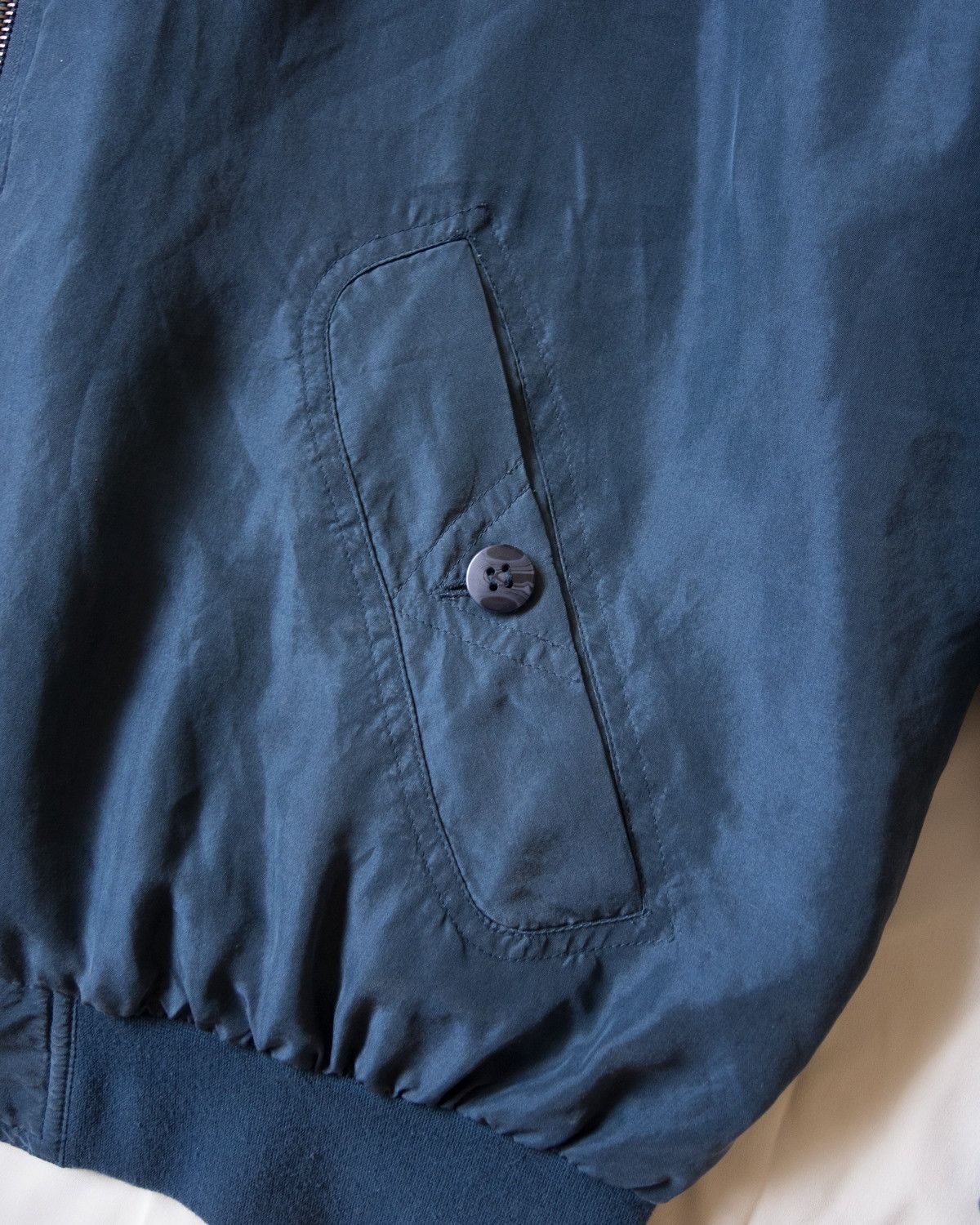 Vintage Vintage silk bomber 80s Size US L / EU 52-54 / 3 - 8 Thumbnail