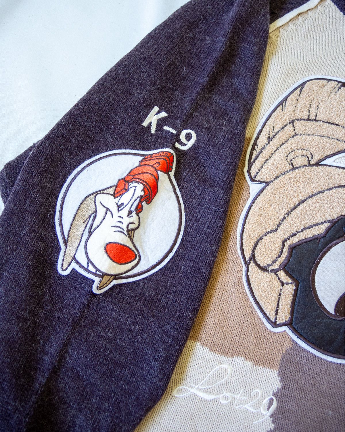 Disney × Vintage × Warner Bros Vintage Looney Tunes Lot 29 Knit Long Sweater Size US XL / EU 56 / 4 - 5 Thumbnail