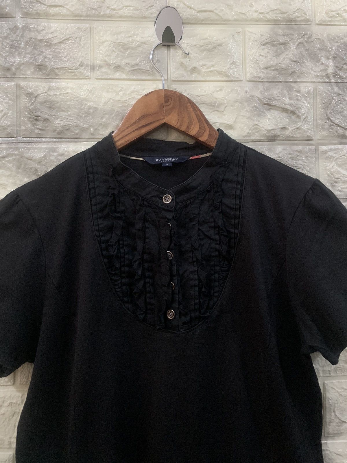 Burberry Burberry London wear Size US M / EU 48-50 / 2 - 5 Thumbnail