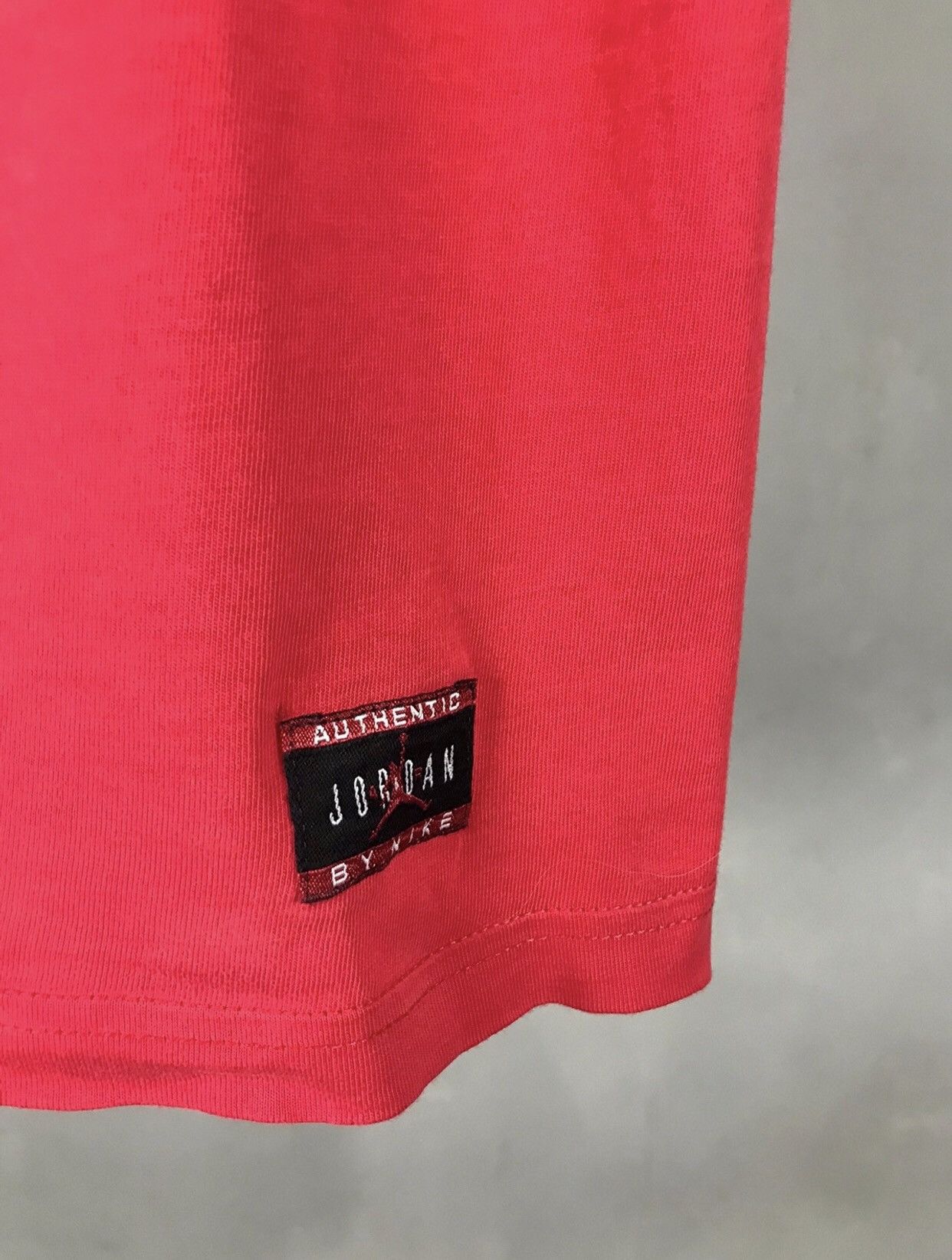 Jordan Brand × Nike × Vintage Nike Jordan streetwear vintage red tee Size US M / EU 48-50 / 2 - 4 Thumbnail