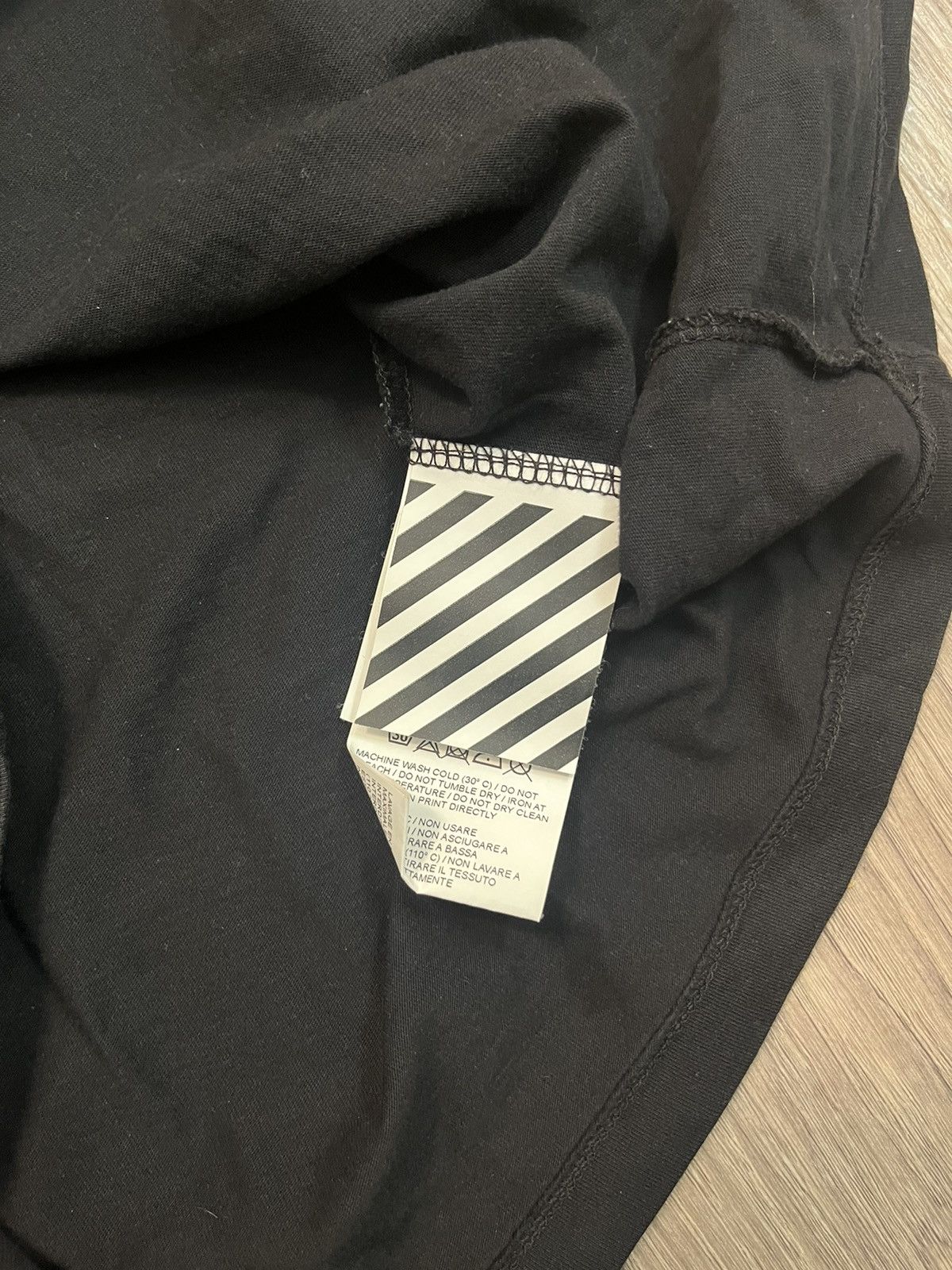 Off-White SS18 Off-White All Rights Reserved T-Shirt Size S / US 4 / IT 40 - 4 Thumbnail