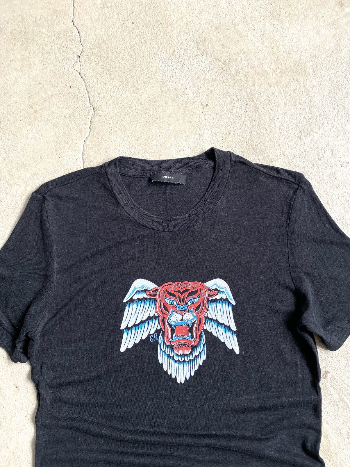 Diesel Y2K Vintage Diesel Tiger Distressed Tee Shirt Archive Hype Size US S / EU 44-46 / 1 - 2 Thumbnail