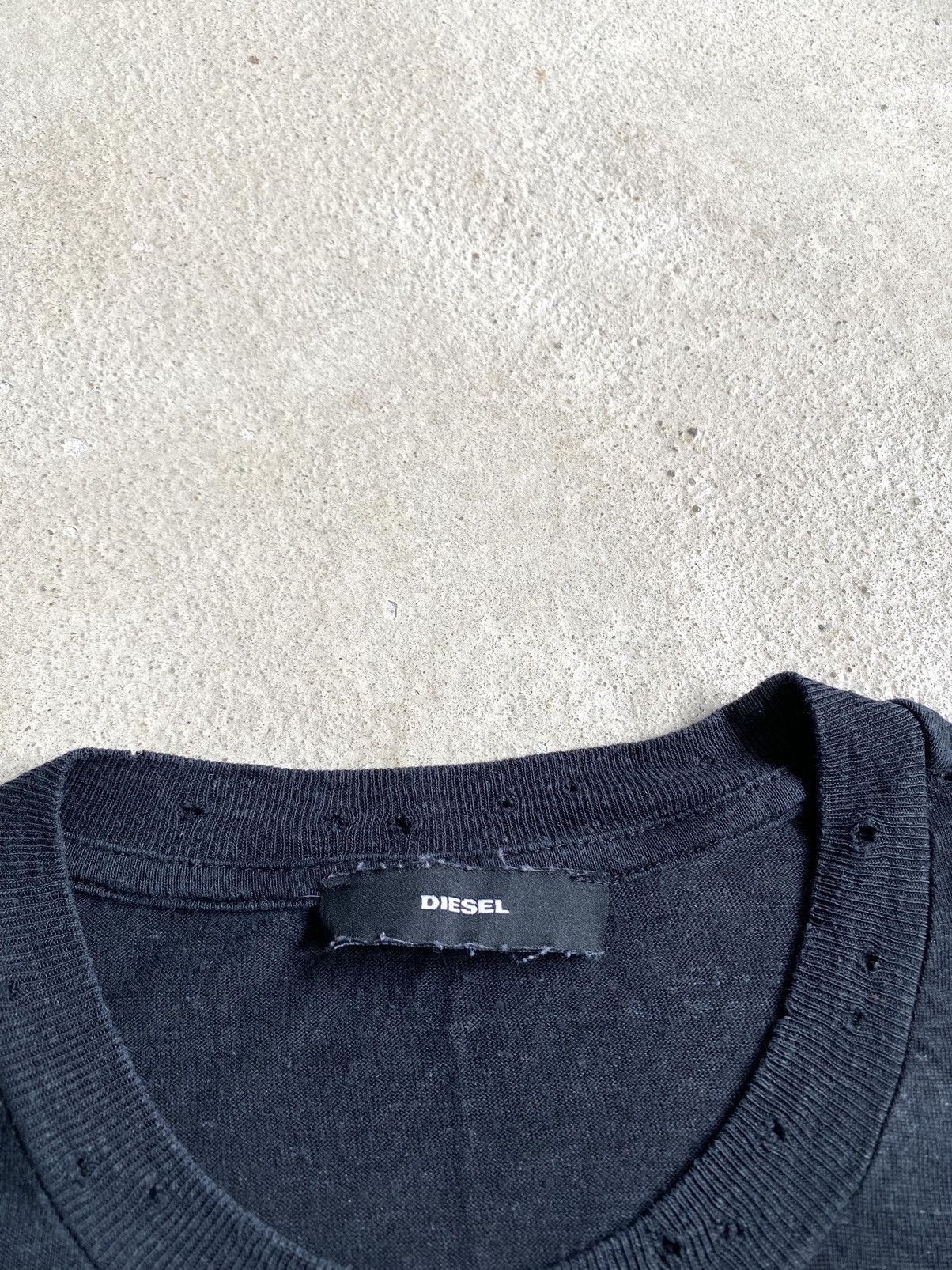 Diesel Y2K Vintage Diesel Tiger Distressed Tee Shirt Archive Hype Size US S / EU 44-46 / 1 - 6 Thumbnail