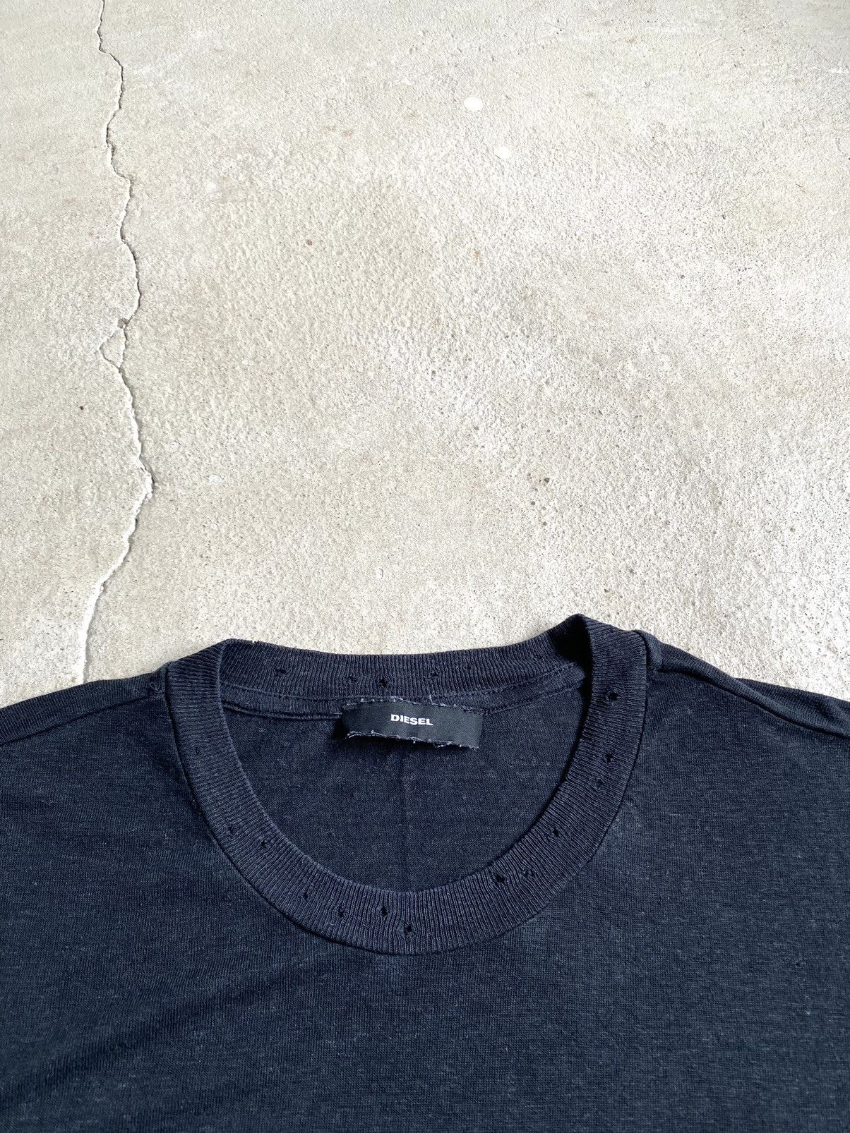 Diesel Y2K Vintage Diesel Tiger Distressed Tee Shirt Archive Hype Size US S / EU 44-46 / 1 - 5 Thumbnail