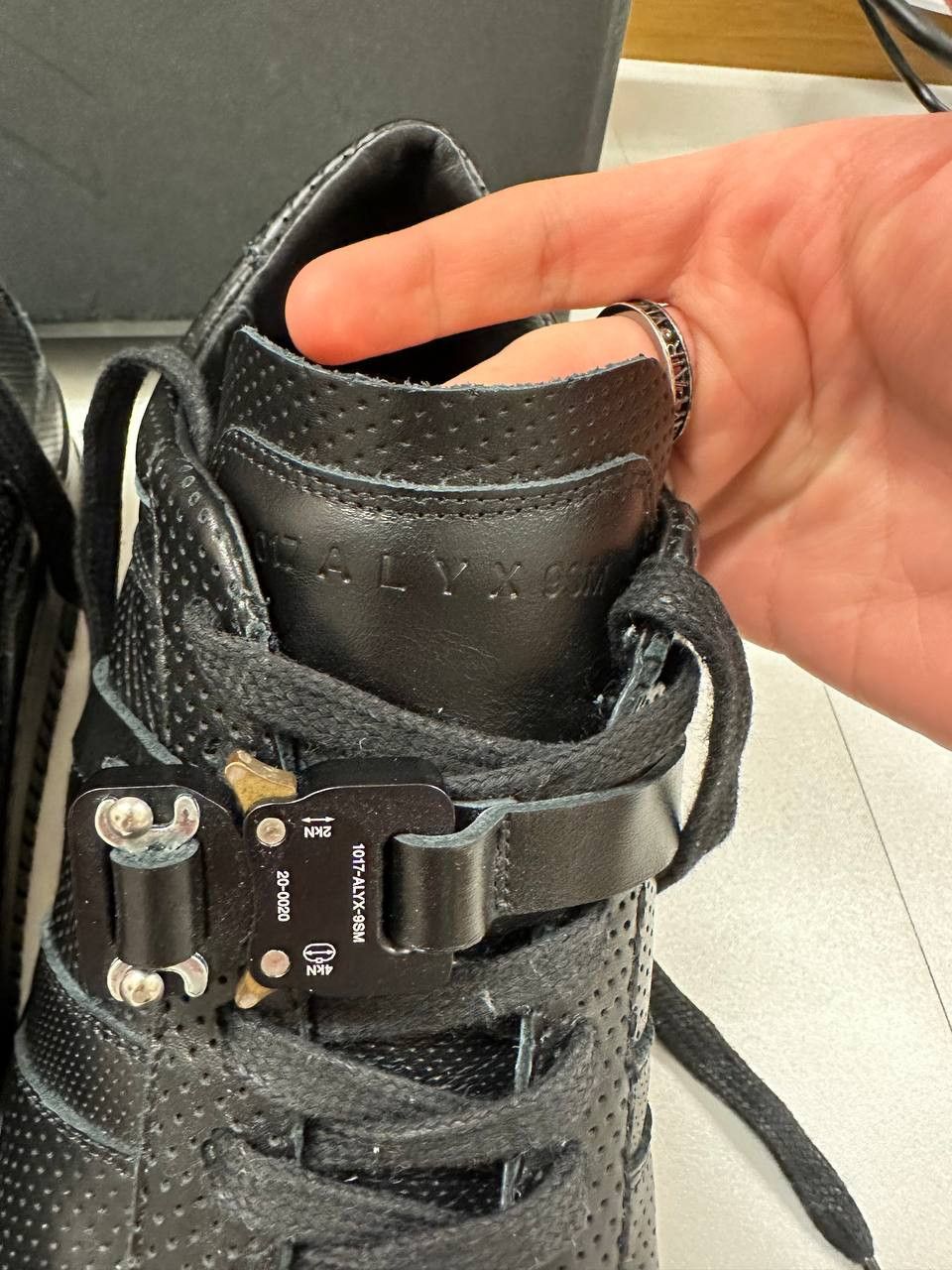1017 ALYX 9SM × Alyx 1017 ALYX 9SM Signature Buckle Sneakers Size US 10 / EU 43 - 9 Thumbnail