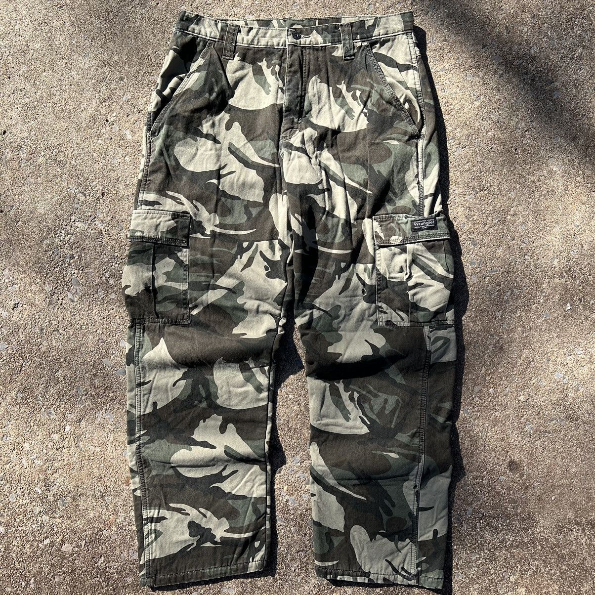 Vintage Fleece Camo Wrangler Cargos | Grailed