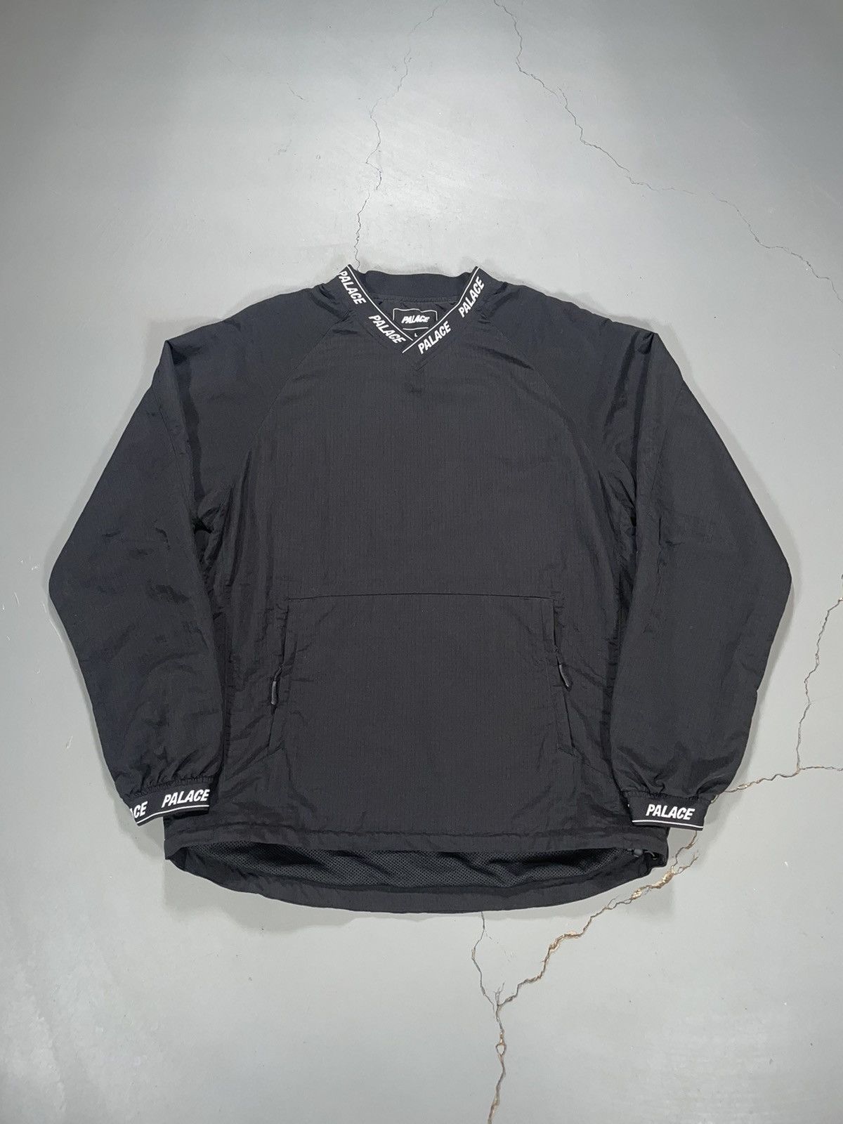 Palace × Streetwear Palace Aslan Shell Crewneck Windbreaker 