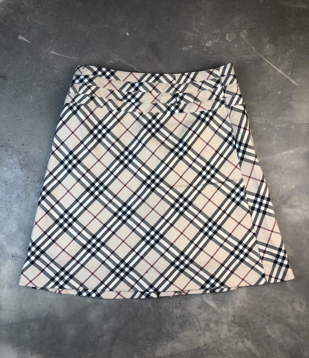 Burberry Burberry London Checkered Mini Skirt Size 27" / US 4 / IT 40 - 2 Thumbnail