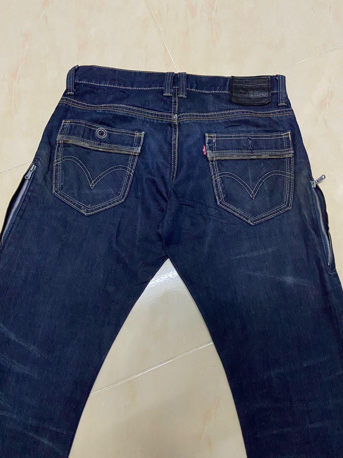 Levi's Vintage 514 Levis Denim Jeans W34 dark blue Size US 34 / EU 50 - 2 Thumbnail
