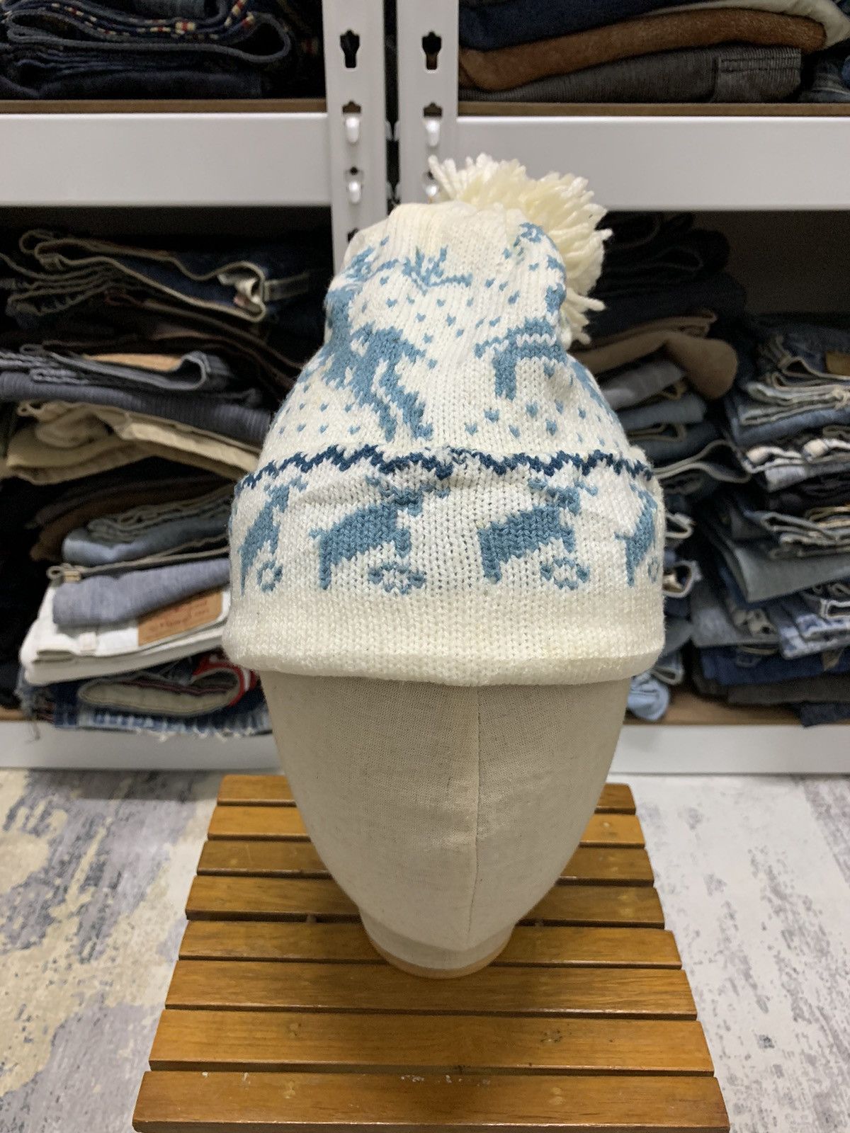 Japanese Brand Vintage Style Deer Motif Christmas Beanie Hat Size ONE SIZE - 2 Thumbnail