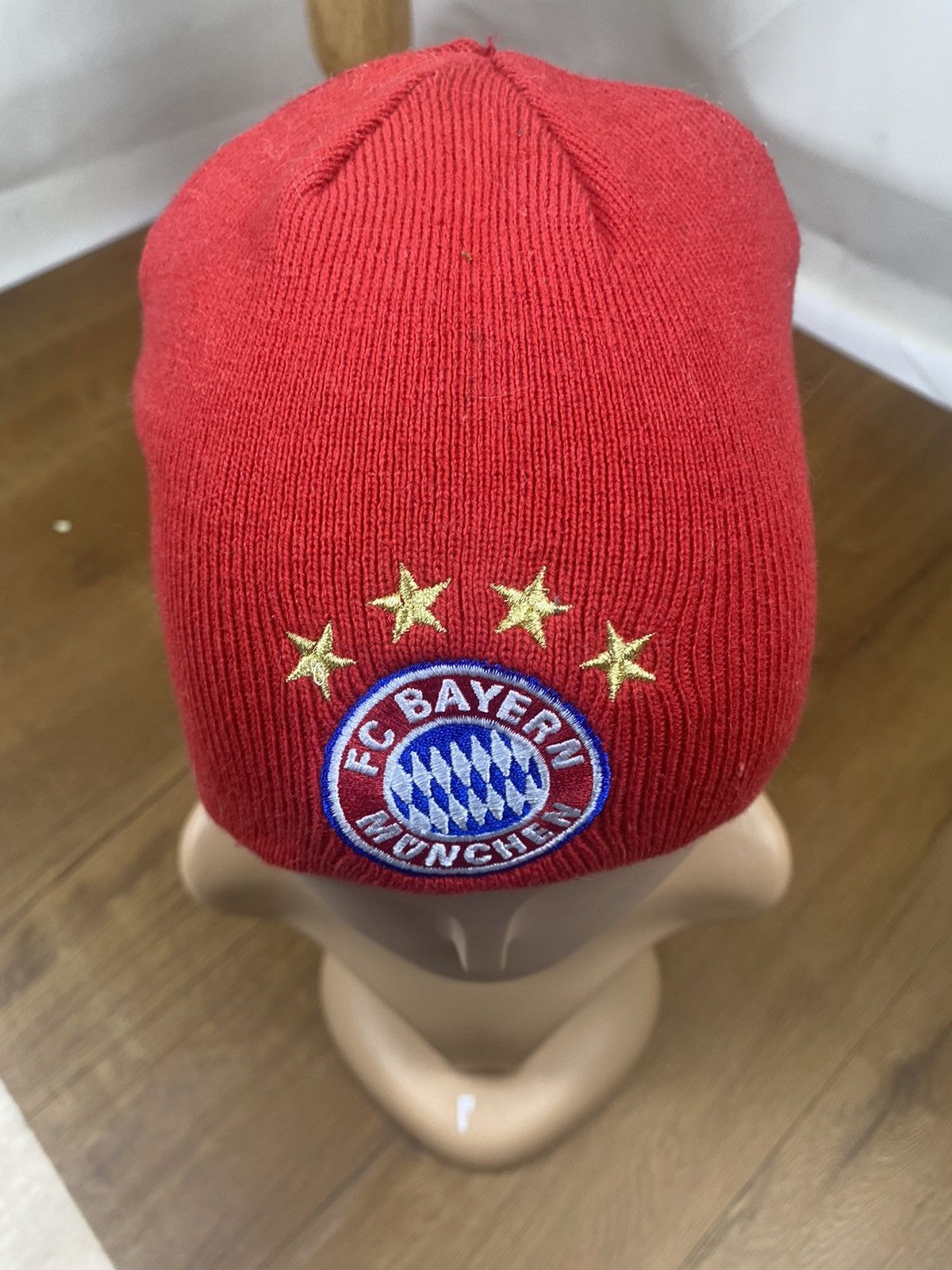 Vintage Vintage Bayern Munchen Football Beanie Reversible Sports Hat Size ONE SIZE - 3 Thumbnail
