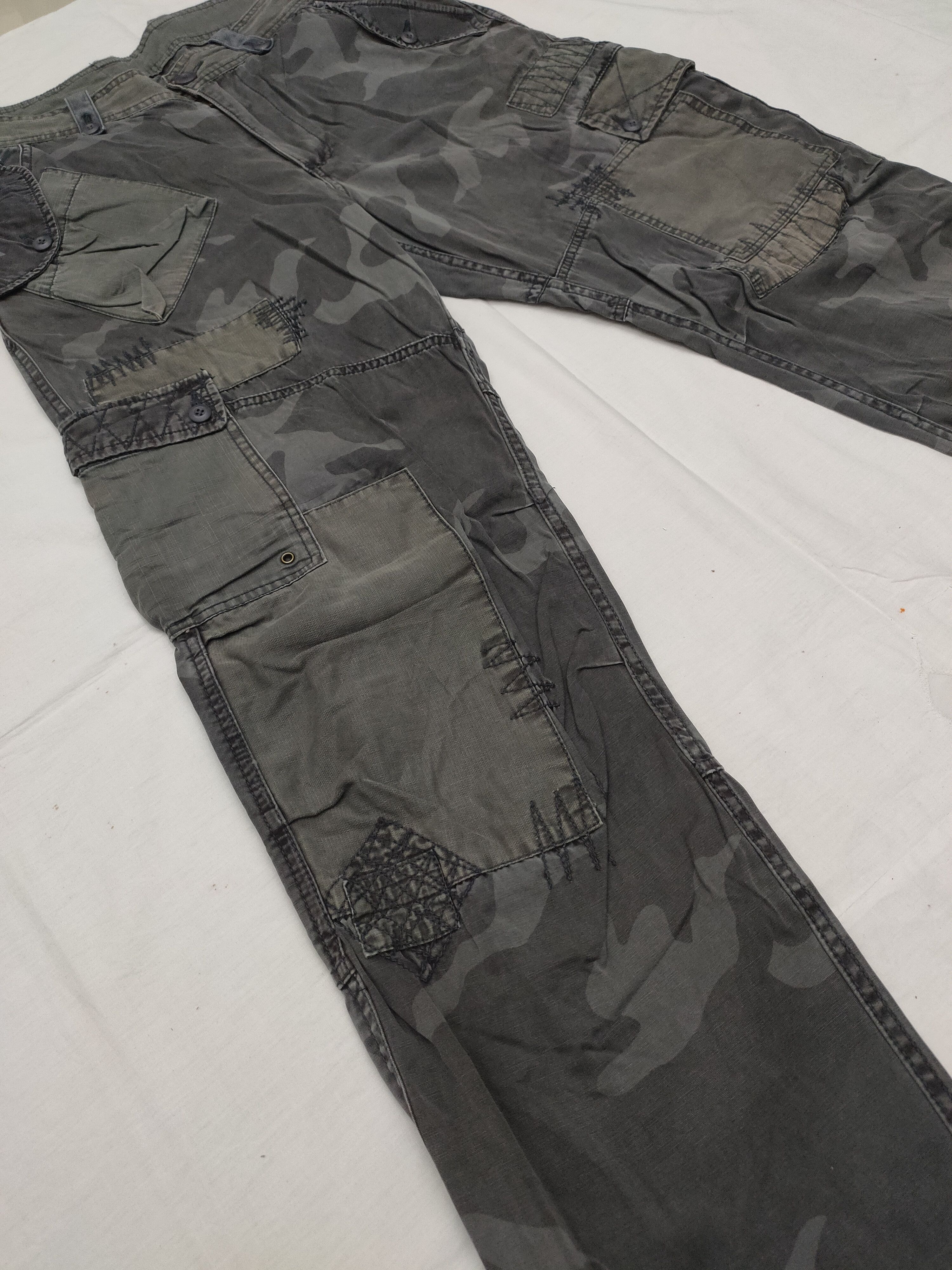 Avirex AVIREX Cargo pants Camo Military multi pockets Size US 34 / EU 50 - 3 Thumbnail