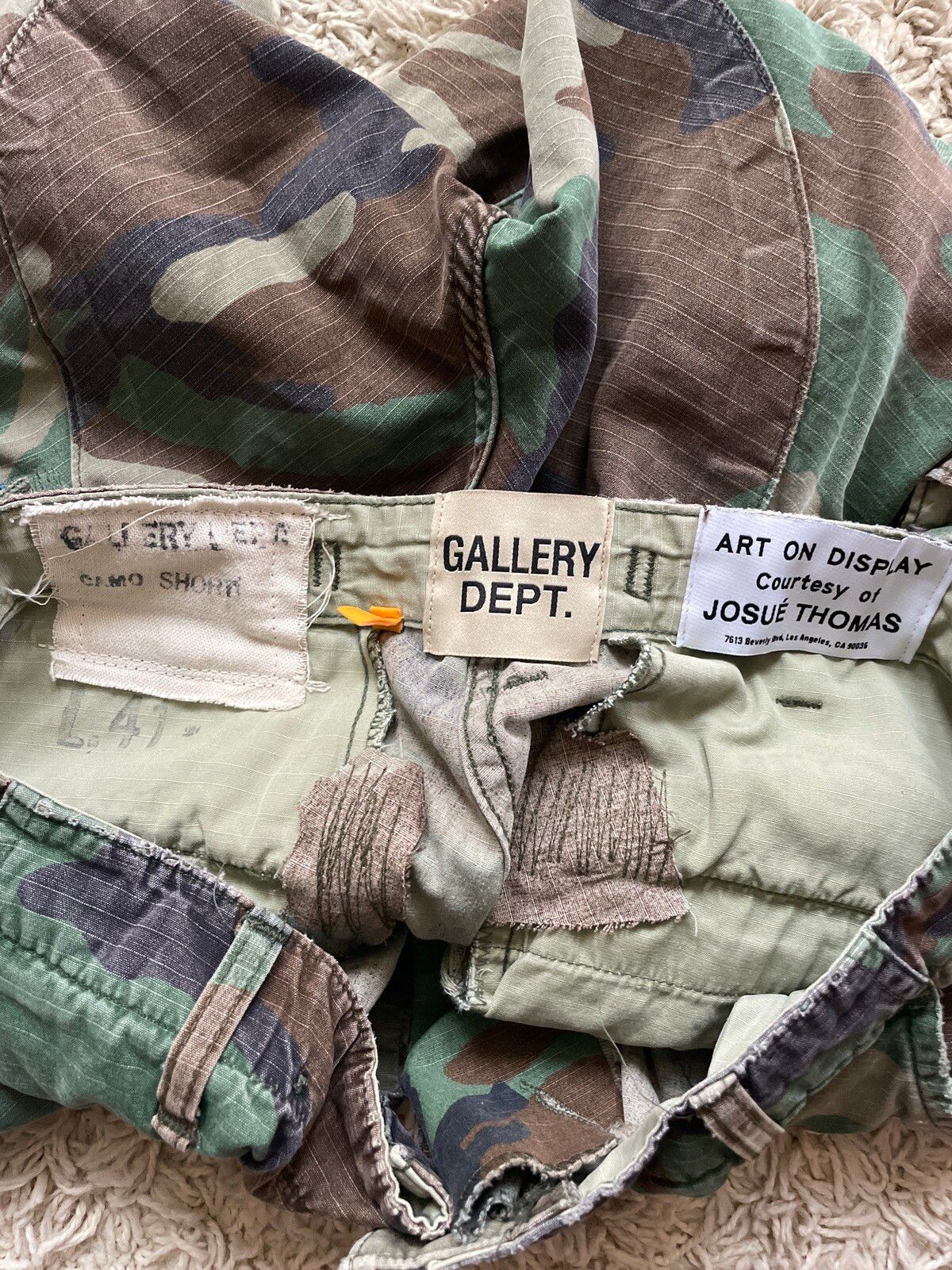 Gallery Dept. Gallery dept G patch camo cargo shorts Size US 29 - 3 Thumbnail