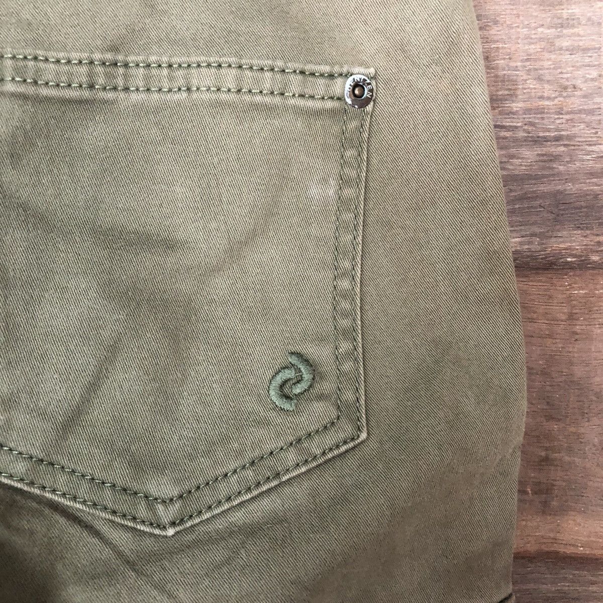 Faded Glory Levis Green multipocket skinny Cargo Pants #3397 Size US 28 / EU 44 - 16 Thumbnail