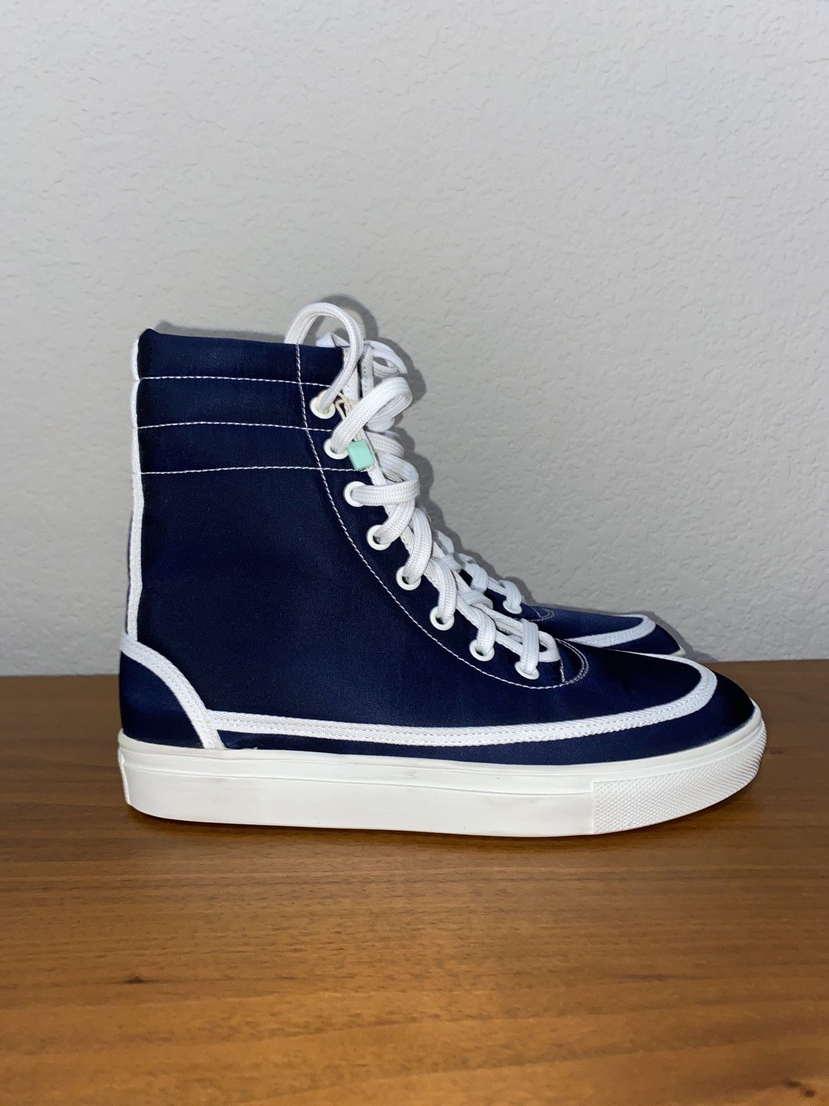Maison Margiela MM6 Maison Margiela Navy Blue Hi-Top Sneaker Size US 7 / IT 37 - 1 Thumbnail
