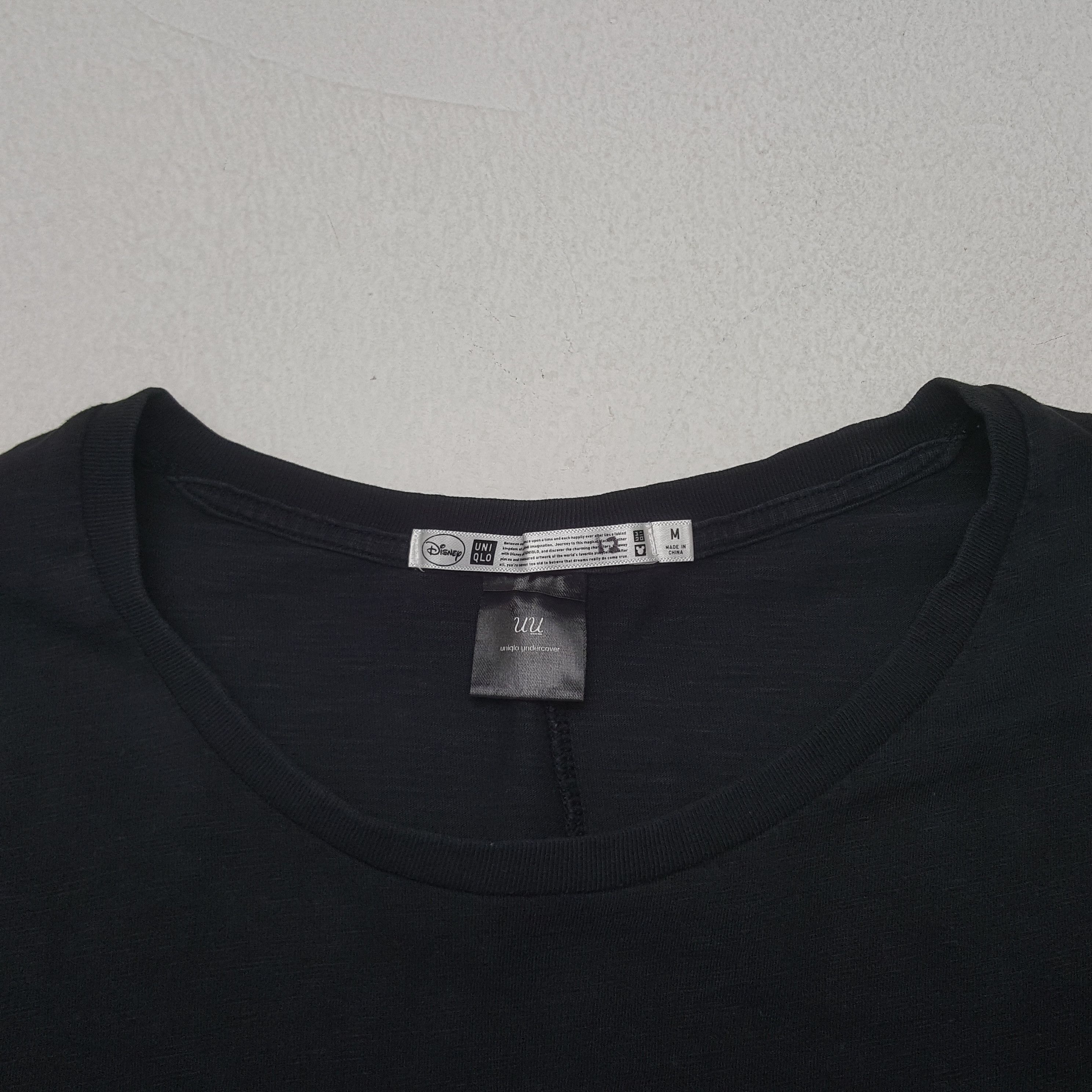 Disney Vintage Uniqlo Undercover X Disney Japanese Brand Tshirt Size US M / EU 48-50 / 2 - 5 Thumbnail